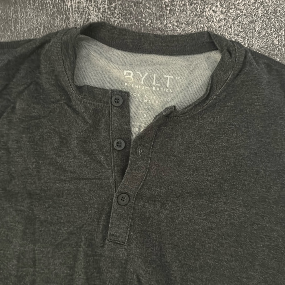 Bylt Premium Basics Drop Cut S/S Henley - Gray
